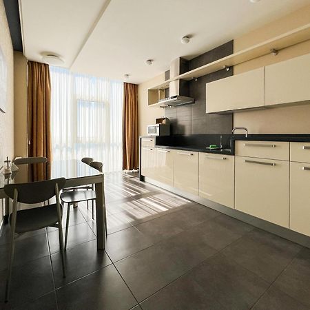 12Th Floor Apartments Odessa Esterno foto