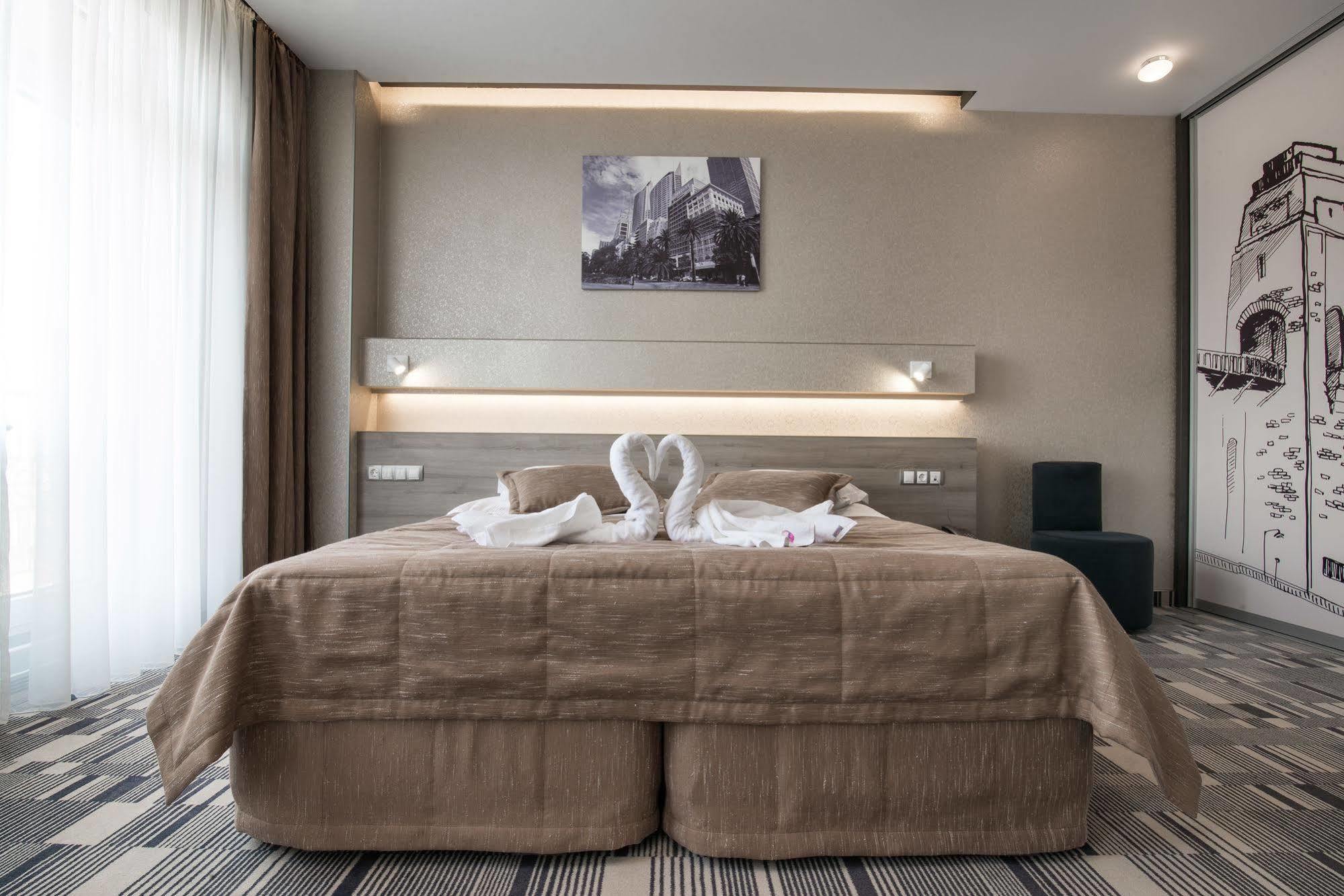 12Th Floor Apartments Odessa Esterno foto